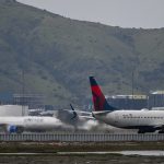 FAA investigating after United, Delta flights nearly collide before landing at Phoenix airport