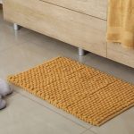 Cozy and trendy bathroom rugs and mats for winter