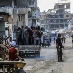 No longer afraid? Hundreds of Gazans raid Hamas flour storehouses
