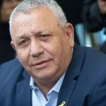Poll: Likud leads, but Eisenkot-Bennett alliance shifts the landscape