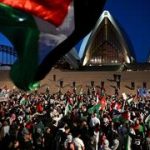 Thousands, including Julian Assange, at pro-Palestinian march in Sydney
