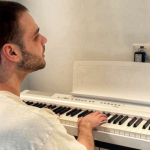 Freed hostage Alon Ohel back at the piano after two years in Hamas captivity