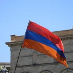 The unusual diplomatic visit and the tensions behind the scenes