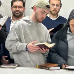 Moving: Former hostages come full circle at grave of Lubavitcher Rebbe