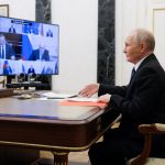 Russia threatens full ban on WhatsApp