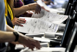 Trump&rsquo;s Settlement Deepens GOP&rsquo;s Independent Voter Problem