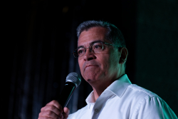 Becerra&rsquo;s Nonprofit Network and the Deportation Debate