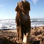 European news broadcasts censor statues to appease Islam