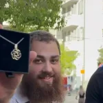 Antisemitic blogger surprised with Star of David necklace