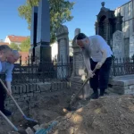 Watch: Herzl’s grandparents to be reburied in Israel after 77 years